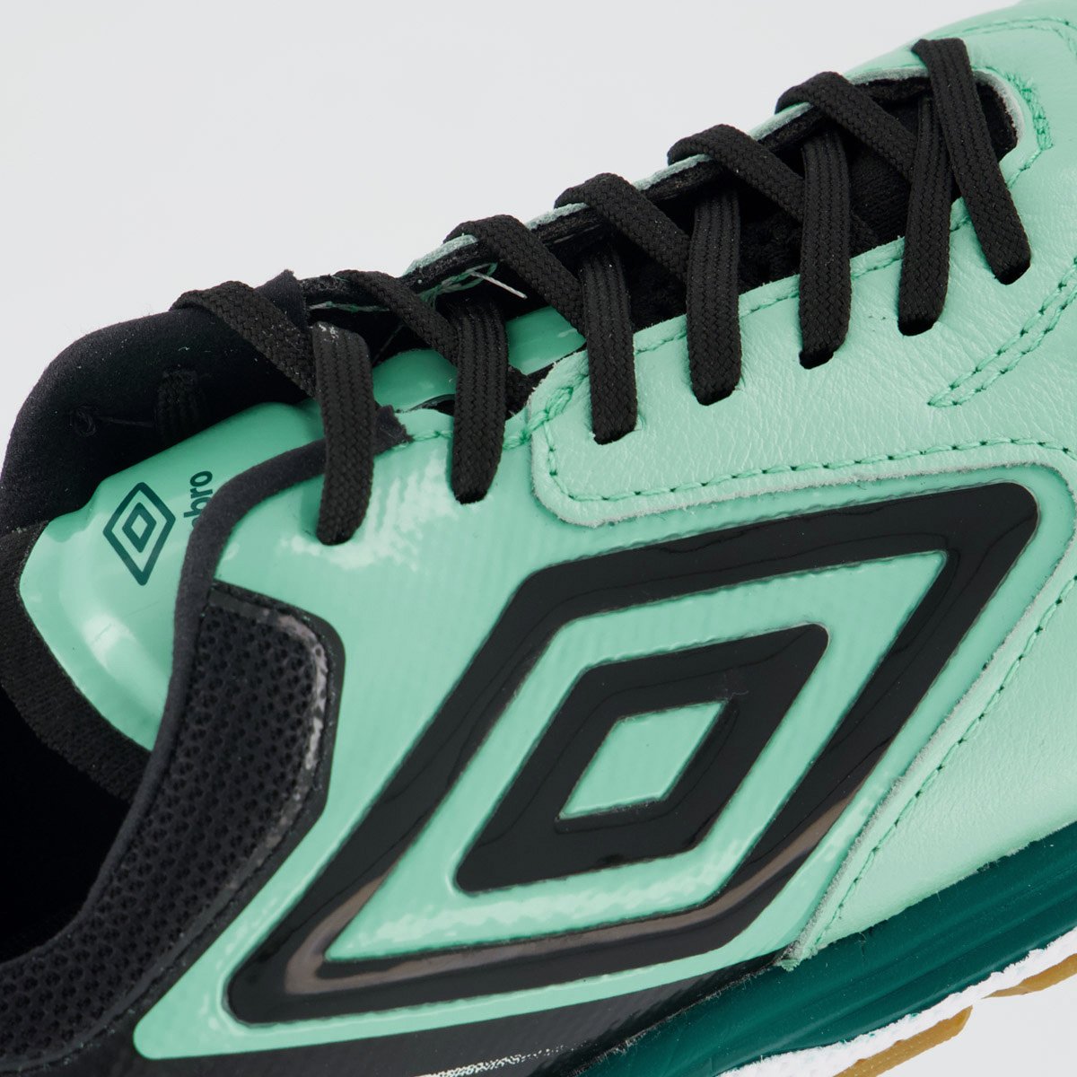 Chuteira Umbro Adamant Master Class Pro Bump Futsal Verde e Preta Verde/Preto 7