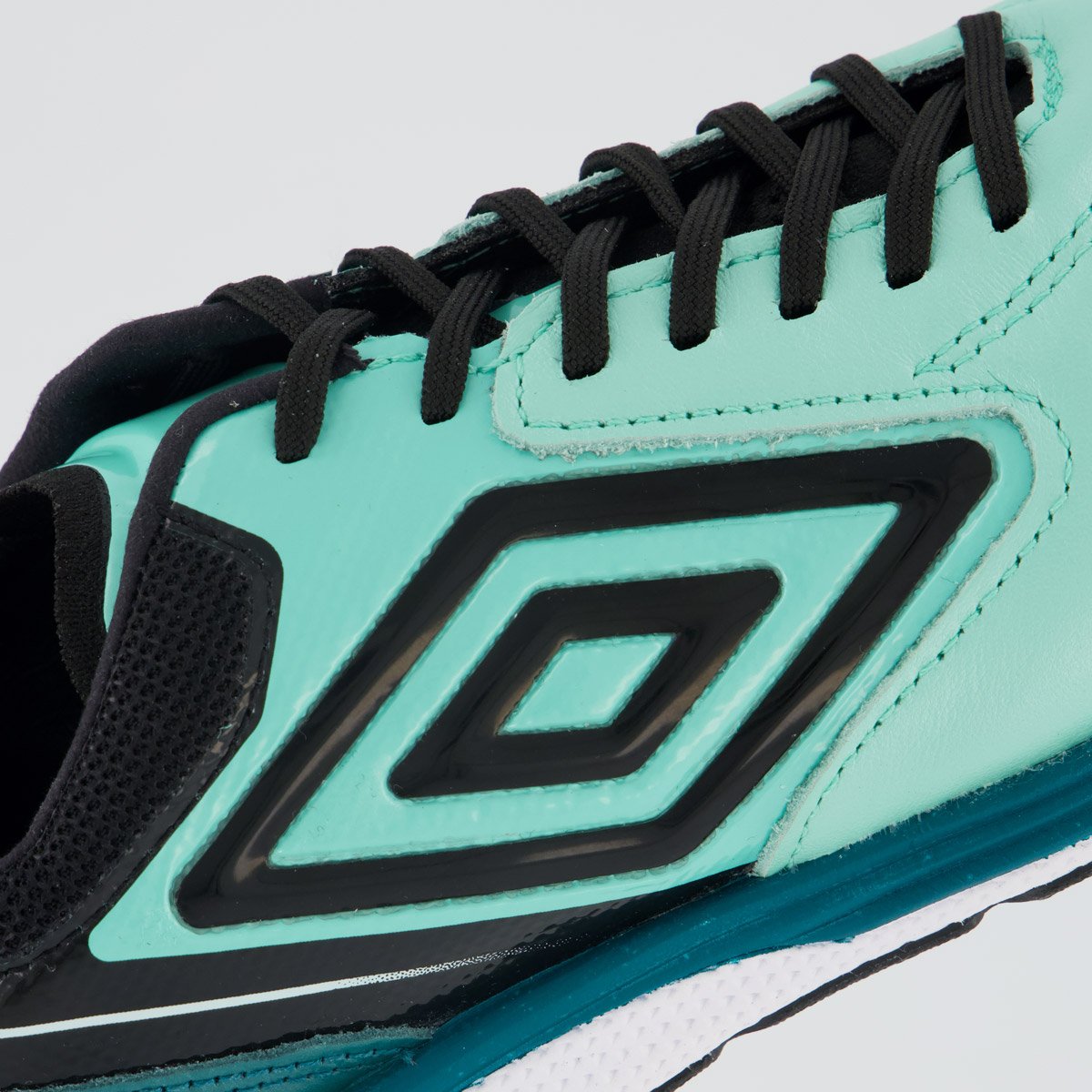 Chuteira Umbro Adamant Master Class Pro Bump Society Verde e Preta Verde/Preto 7