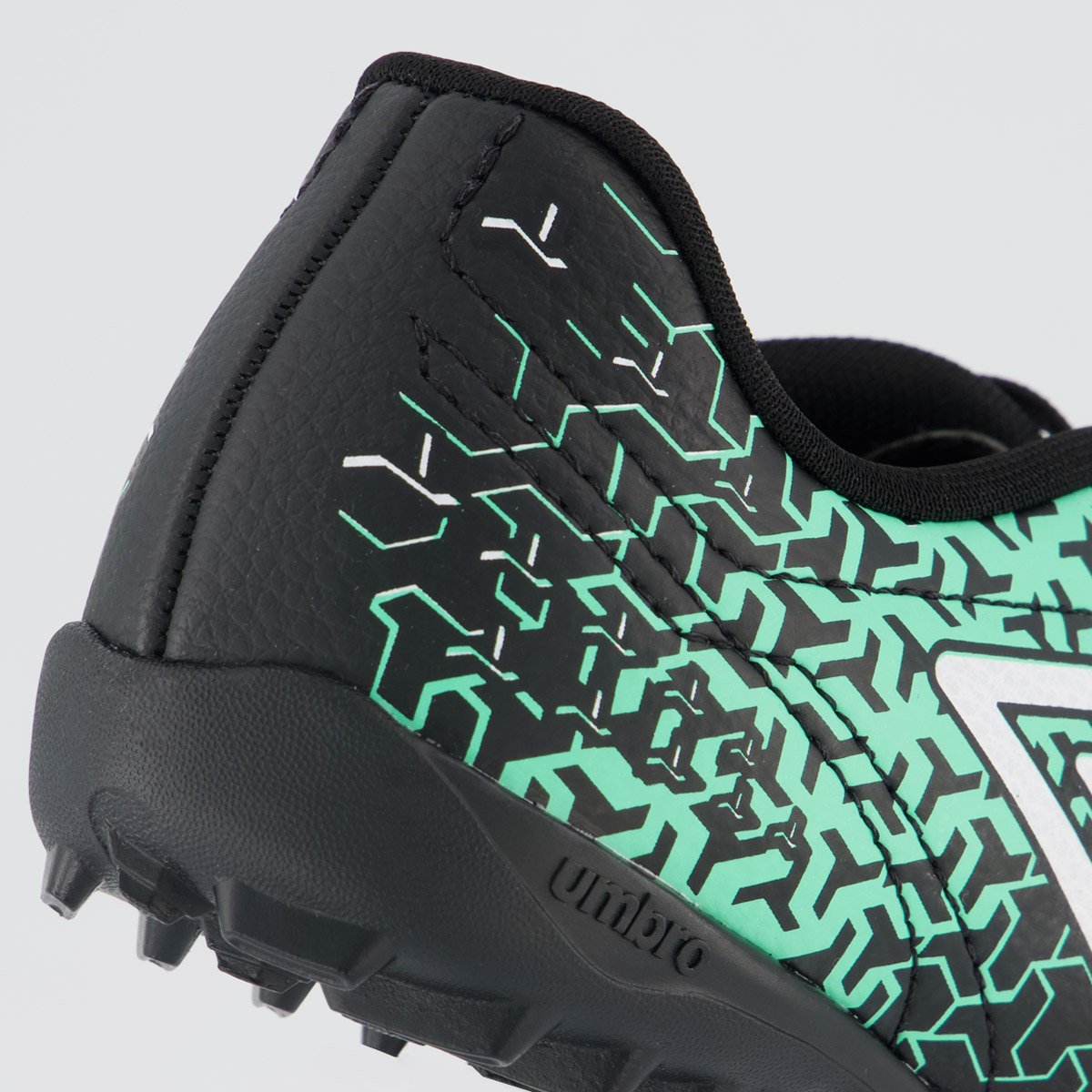 Chuteira Umbro Class Neo Society Juvenil Preta e Branca Preto/Branco 6