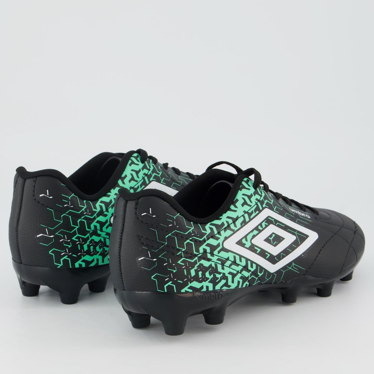 Chuteira Umbro Class Neo Campo Preta e Verde Preto/Verde 3
