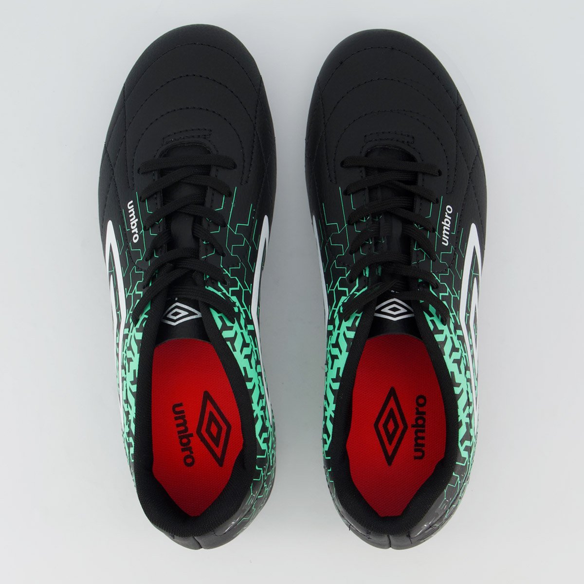Chuteira Umbro Class Neo Campo Preta e Verde Preto/Verde 4