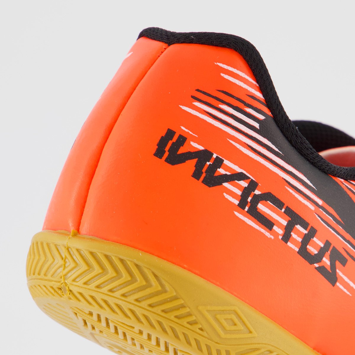 Chuteira Umbro Invictus Futsal Laranja e Preta Laranja/Preto 6