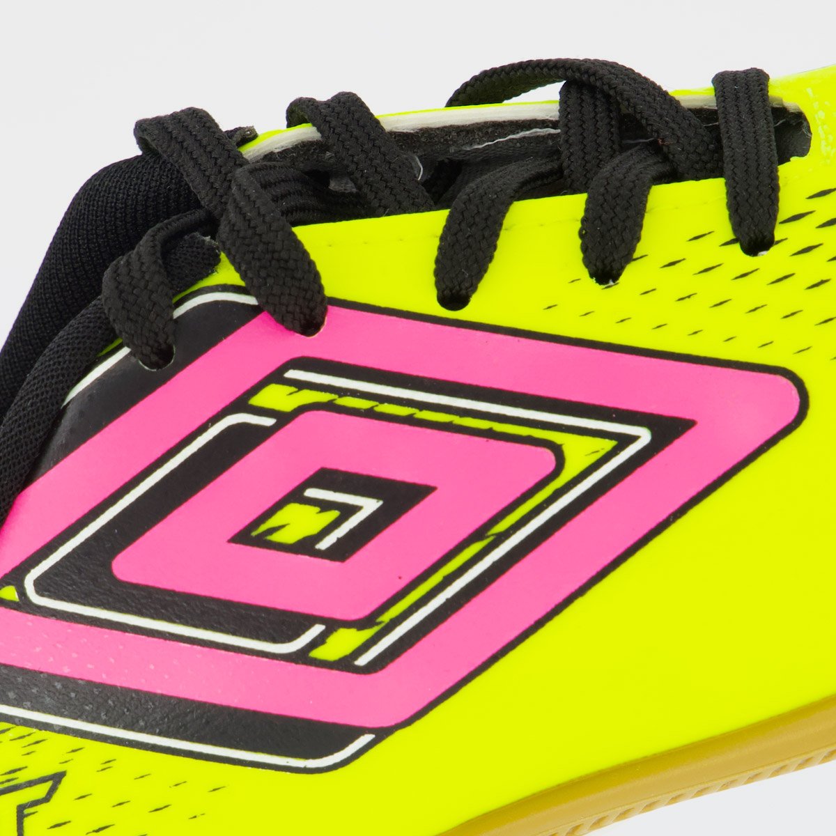 Chuteira Umbro Fast II Futsal Infantil Verde e Preta Verde/Rosa 7