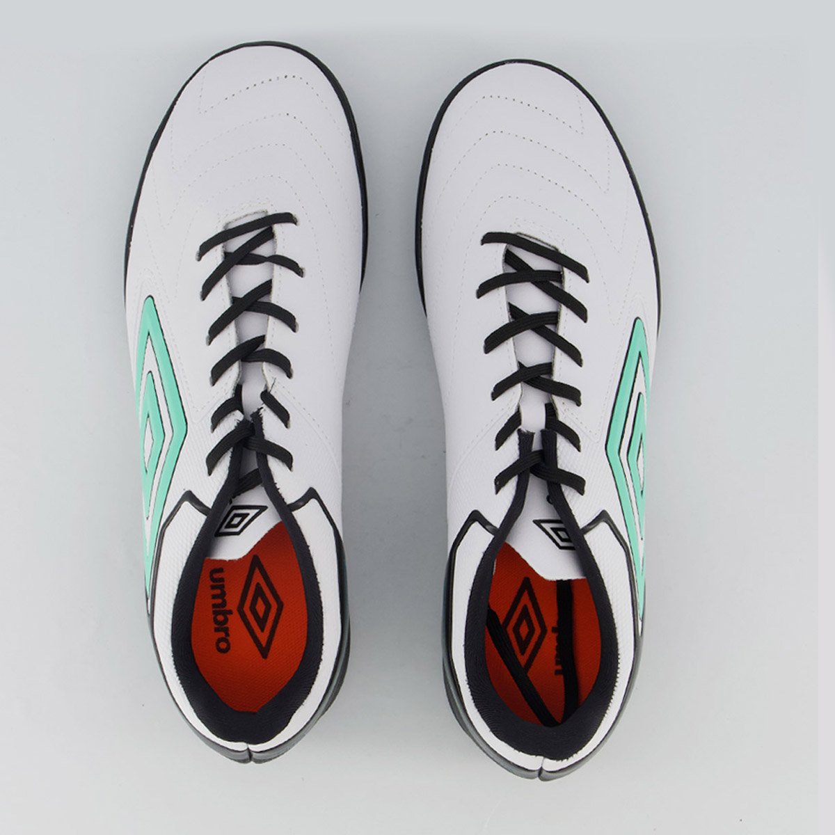 Chuteira Umbro Master Class Club Society Branca e Verde Branco/Verde 4