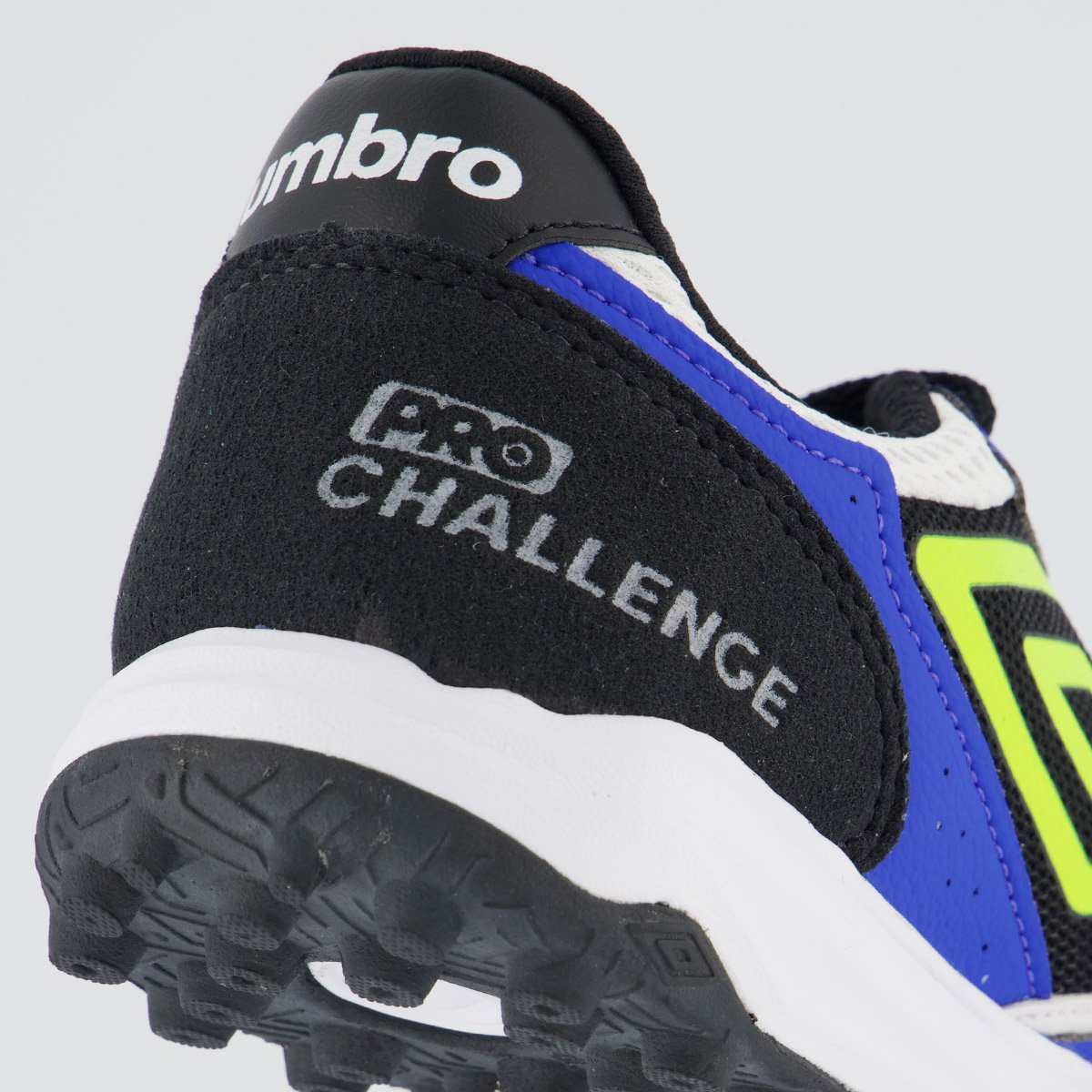 Chuteira Umbro Pro Challenge Uptake Society Azul e Preta Azul/Preto 6