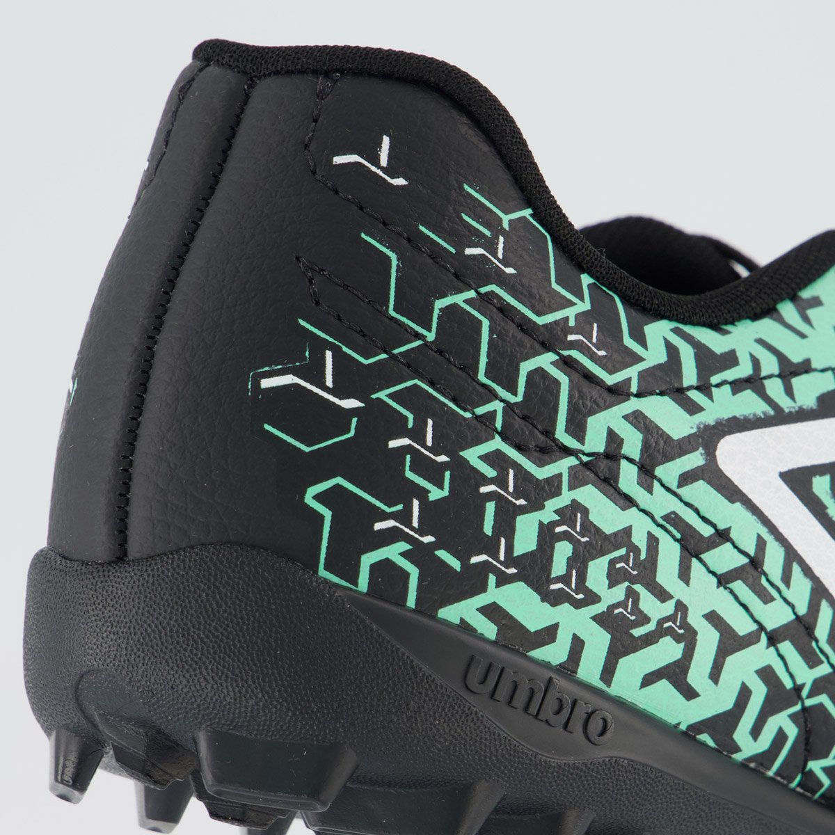 Chuteira Umbro Class Neo Society Juvenil Preta e Verde Preto/Verde 6