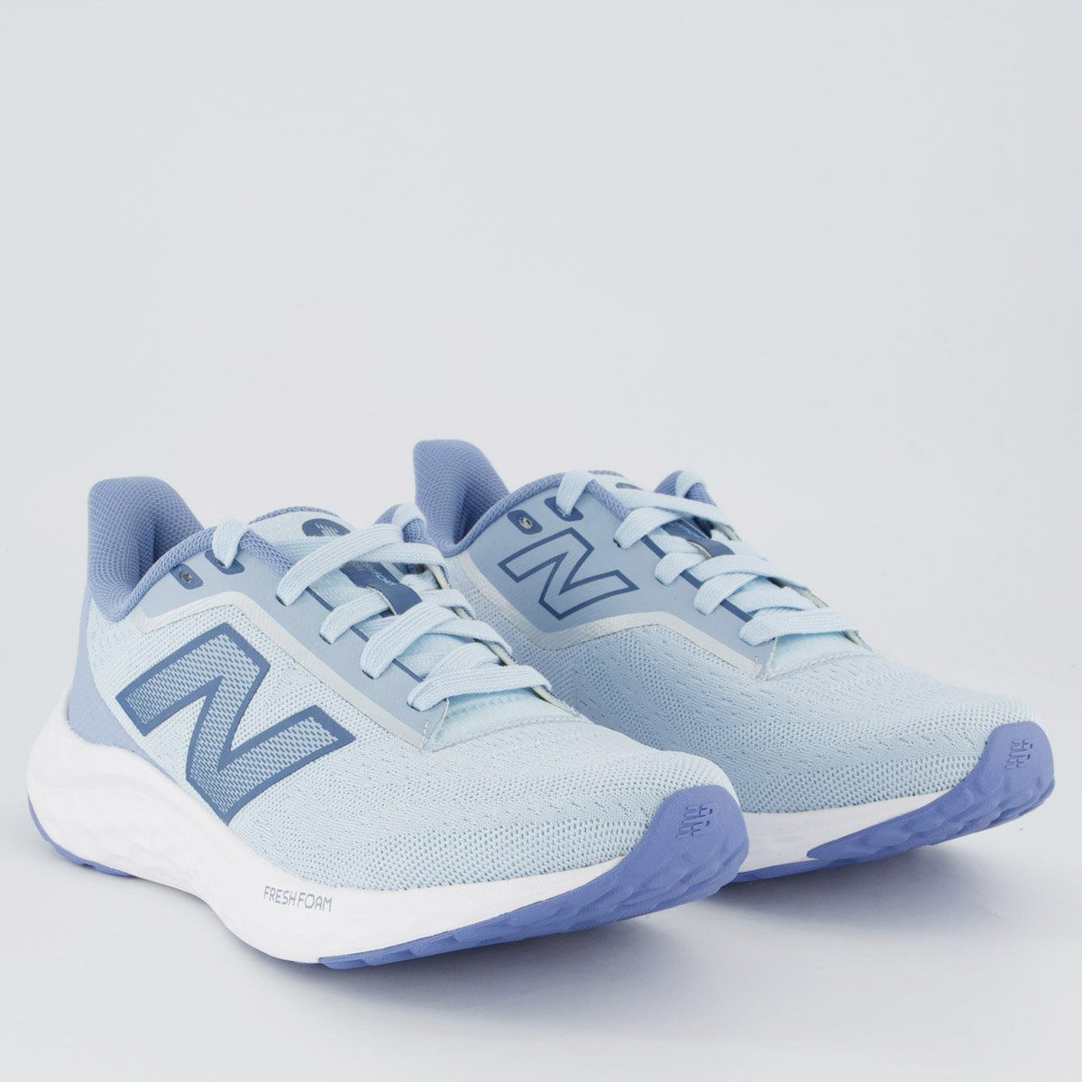 Tênis New Balance Fresh Foam Arishi V4 Feminino Azul Claro Azul 2