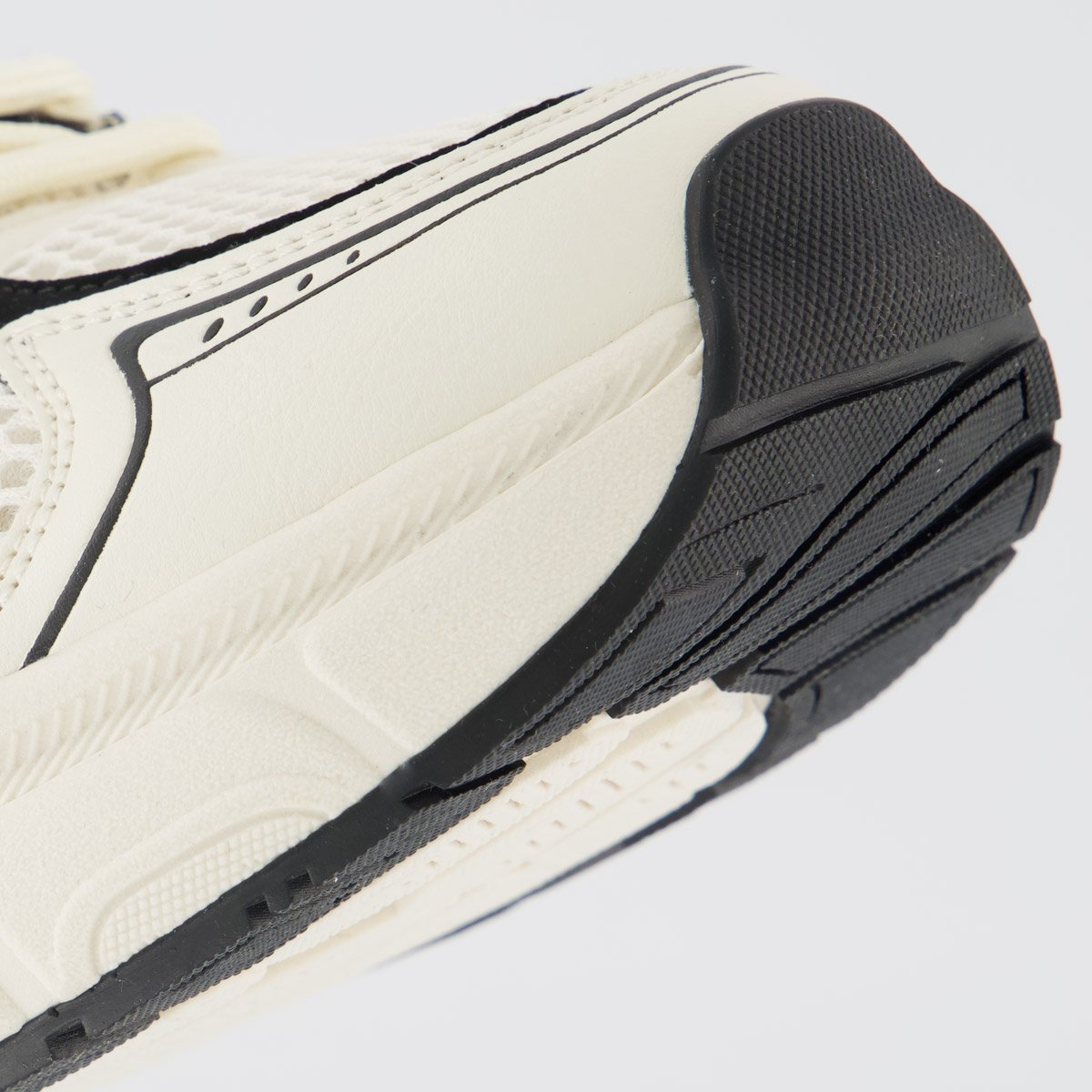 Tênis Via Marte V225 Feminino Off White e Preto Off White/Preto 8