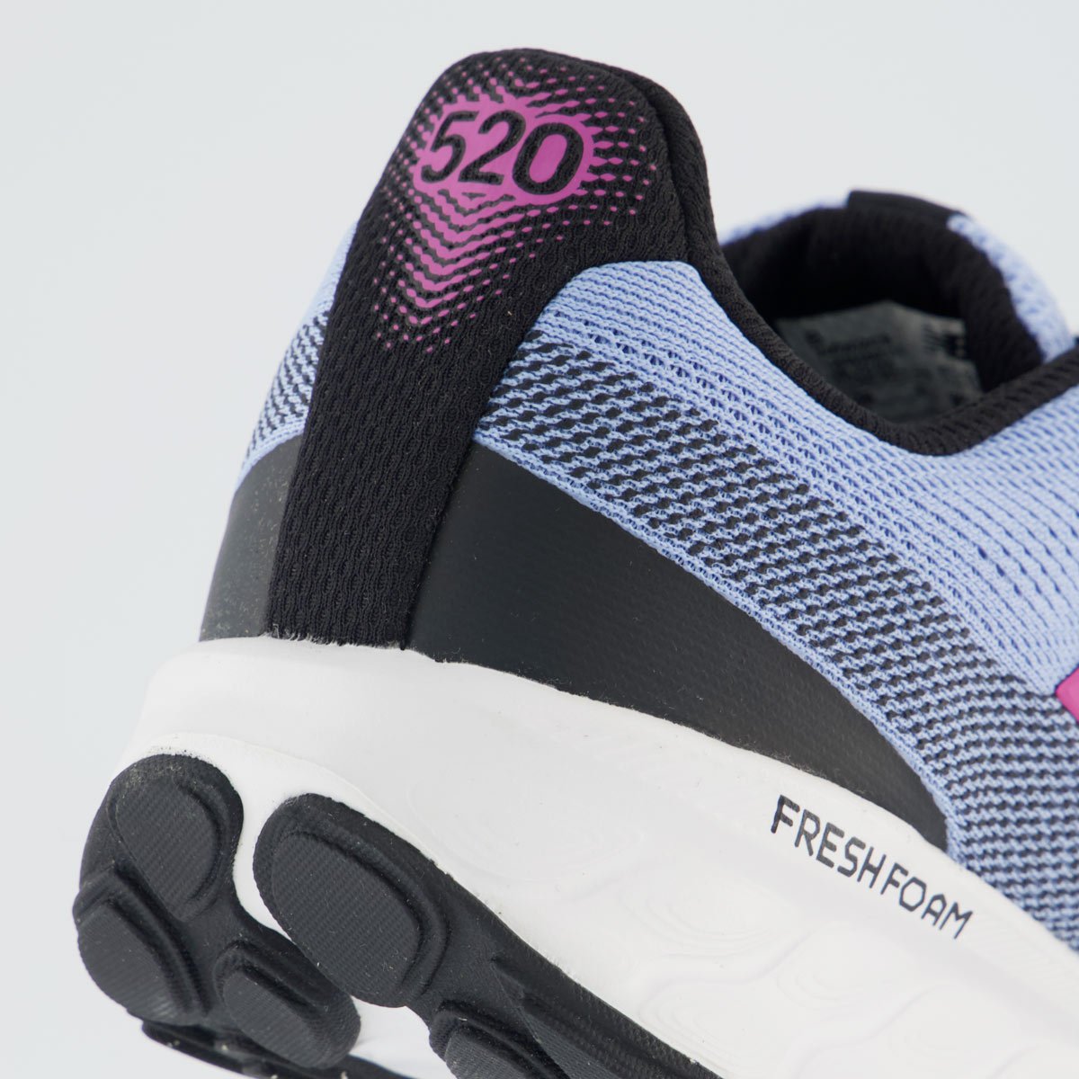 Tênis New Balance Fresh Foam 520 V9 Feminino Azul e Rosa Azul/Rosa 6