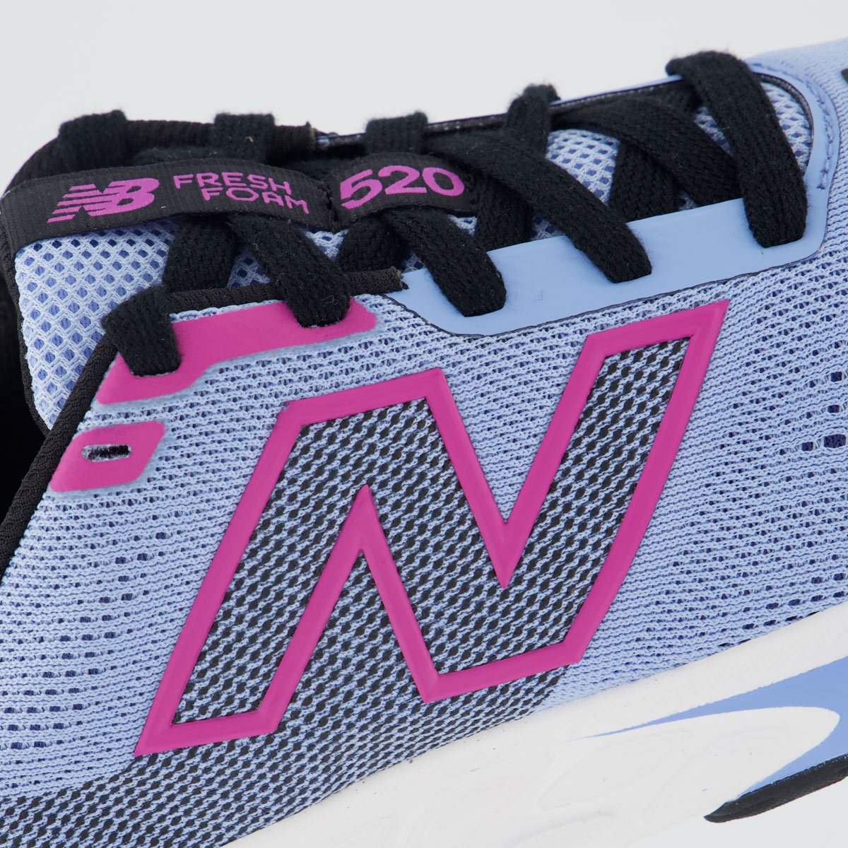 Tênis New Balance Fresh Foam 520 V9 Feminino Azul e Rosa Azul/Rosa 7