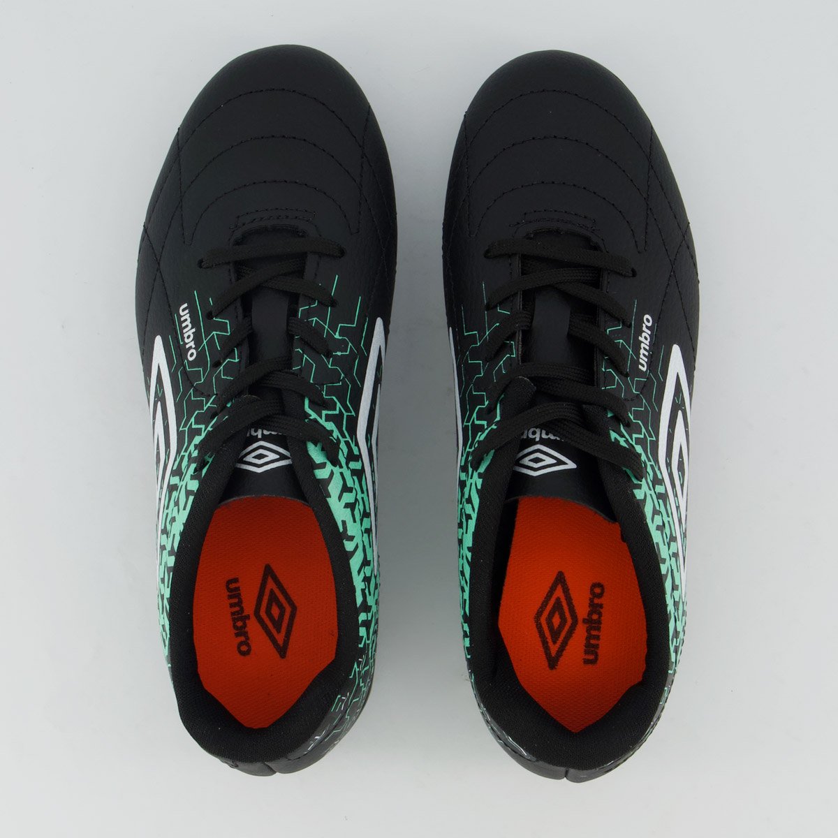 Chuteira Umbro Class Neo Campo Juvenil Preta e Verde Preto/Verde 4