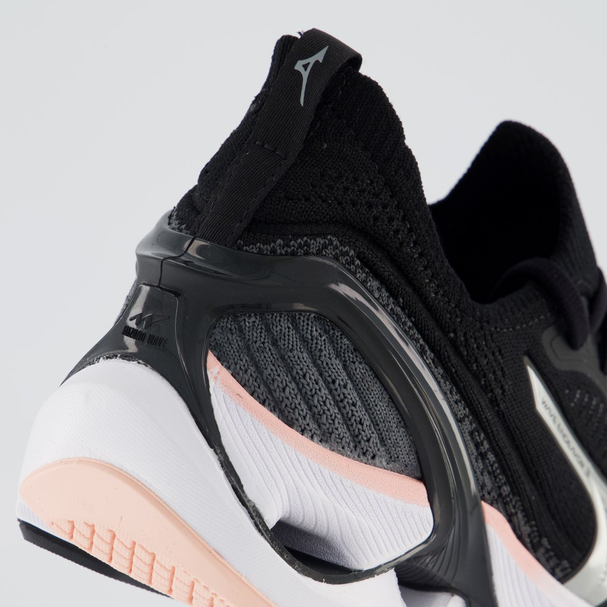 Tênis Mizuno Wave Endeavor 3 Feminino Preto e Rosa Preto/Rosa 6