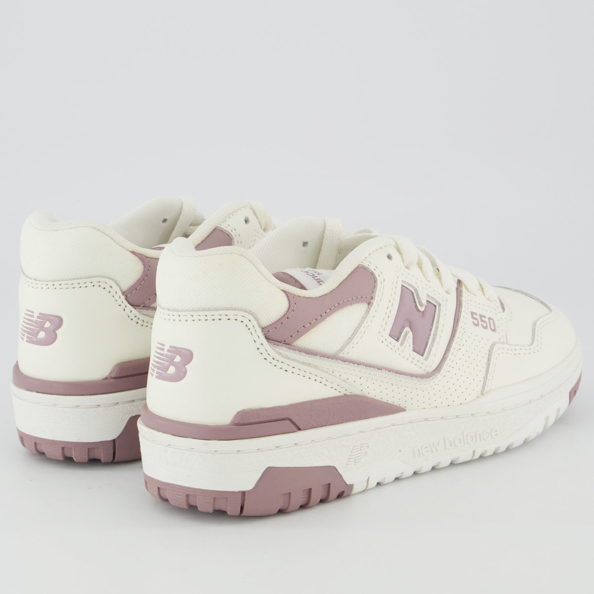 Tênis New Balance 550 Feminino Off White e Roxo Off White/Roxo 3