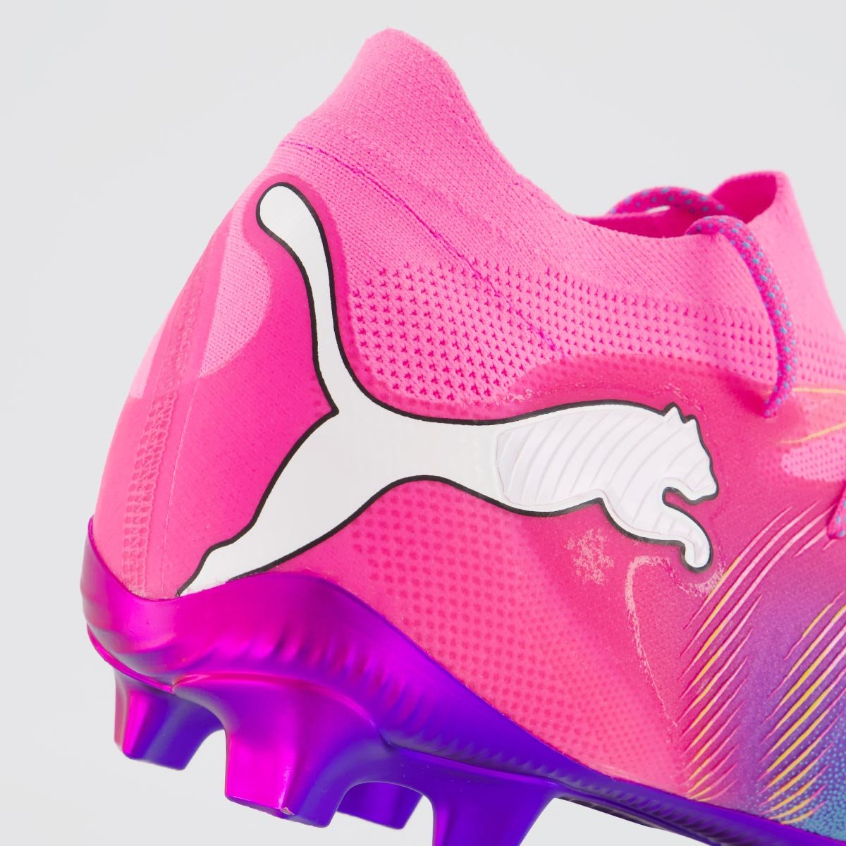 Chuteira Puma Future 9 Ultimate FG Campo Rosa Rosa 7