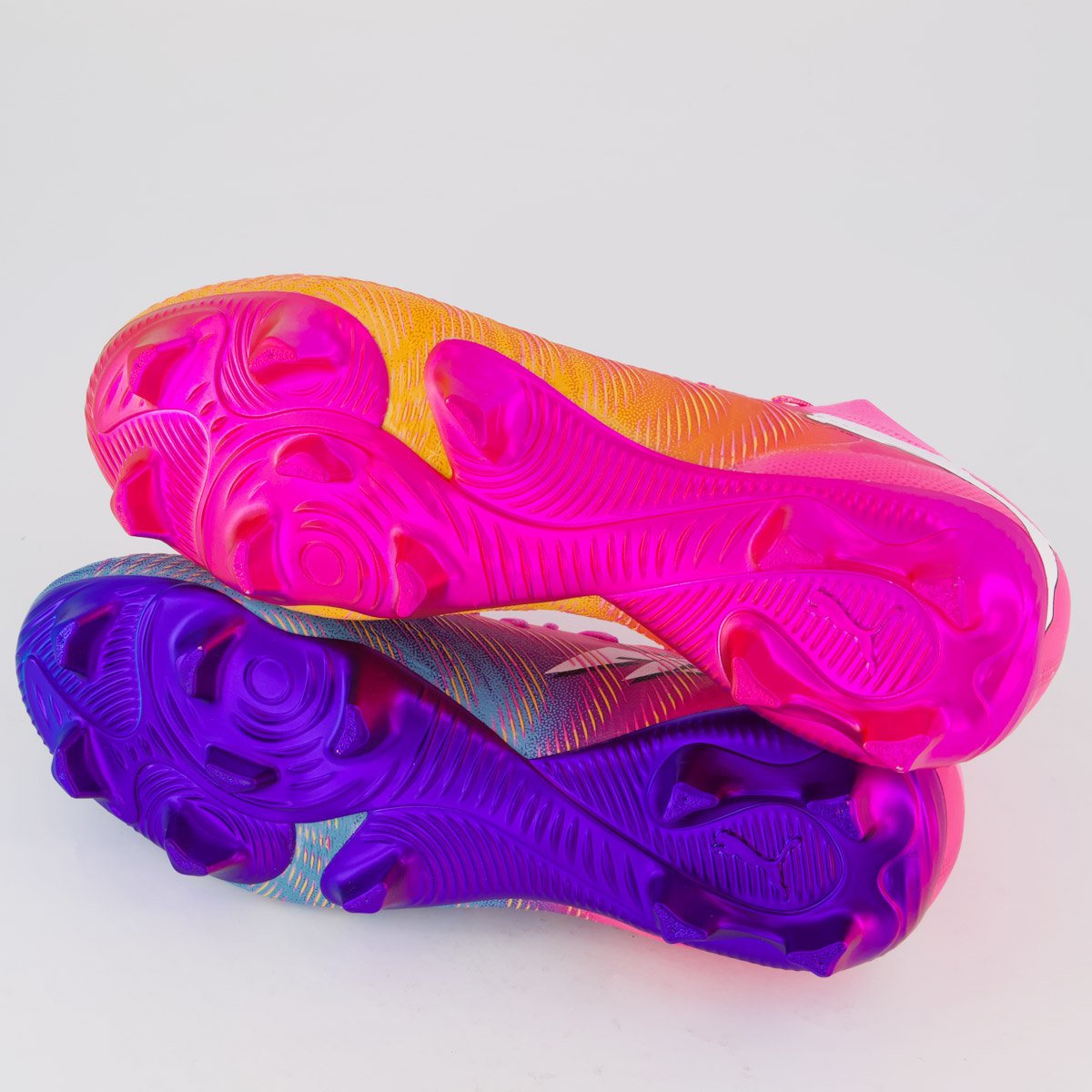 Chuteira Puma Future 9 Ultimate FG Campo Rosa Rosa 10