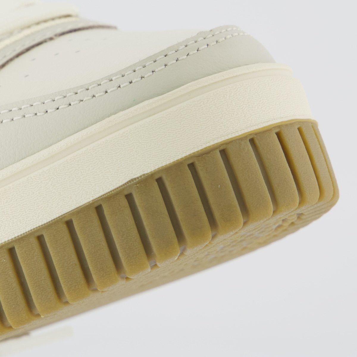 Tênis Puma Carina Street Bdp Feminino Off-White Off White 8