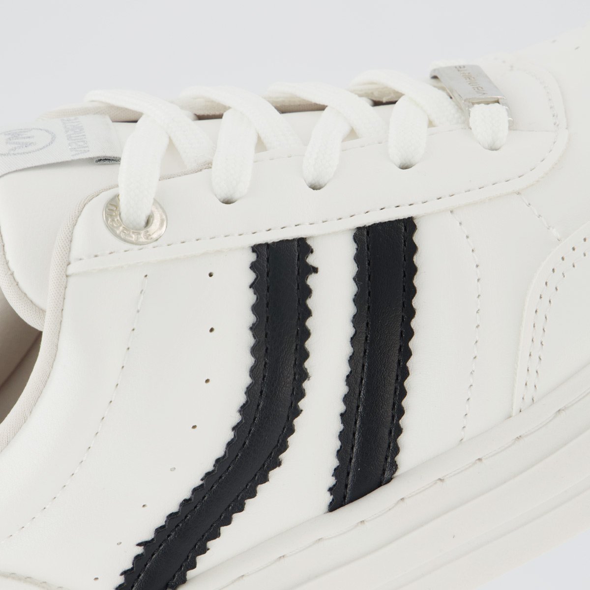 Tênis Via Marte V281 Feminino Branco e Preto Branco/Preto 7