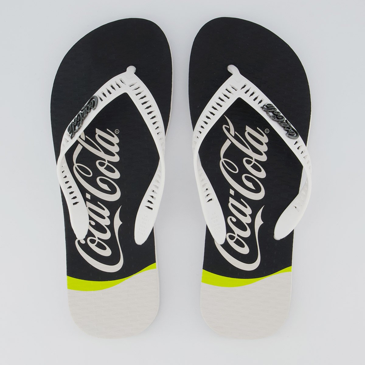 Chinelo Coca Cola Connell Preto e Off White