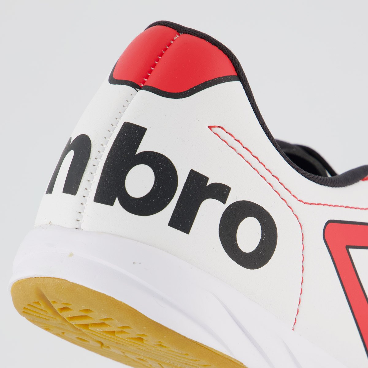 Chuteira Umbro Class+ Futsal Branca e Vermelha Branco/Vermelho 6