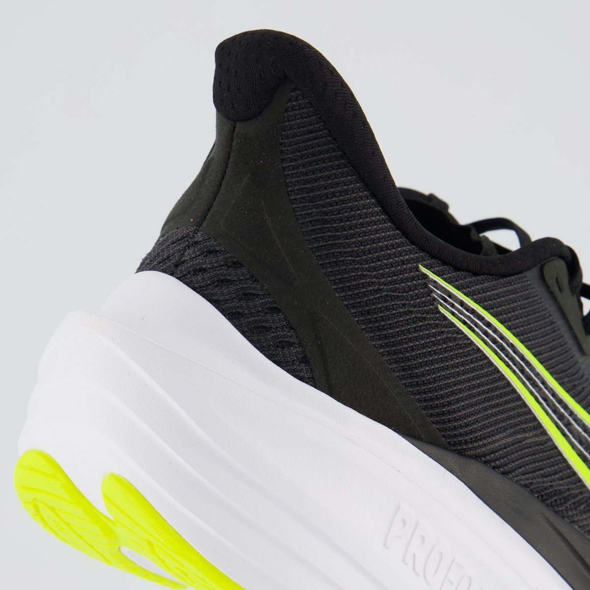 Tênis Puma Darter Pro Preto e Amarelo Preto/Amarelo 6