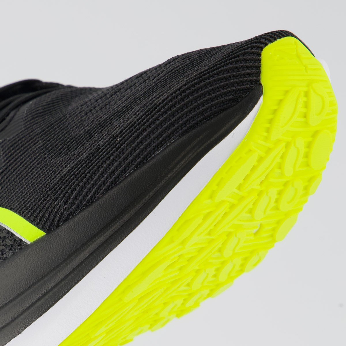 Tênis Puma Darter Pro Preto e Amarelo Preto/Amarelo 8