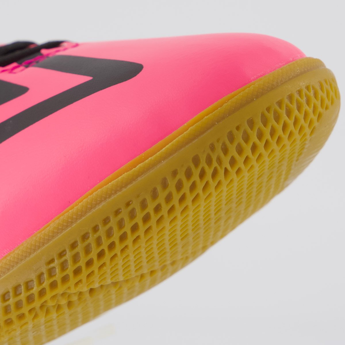 Chuteira Umbro Kick Futsal Rosa e Preta Rosa/Preto 8