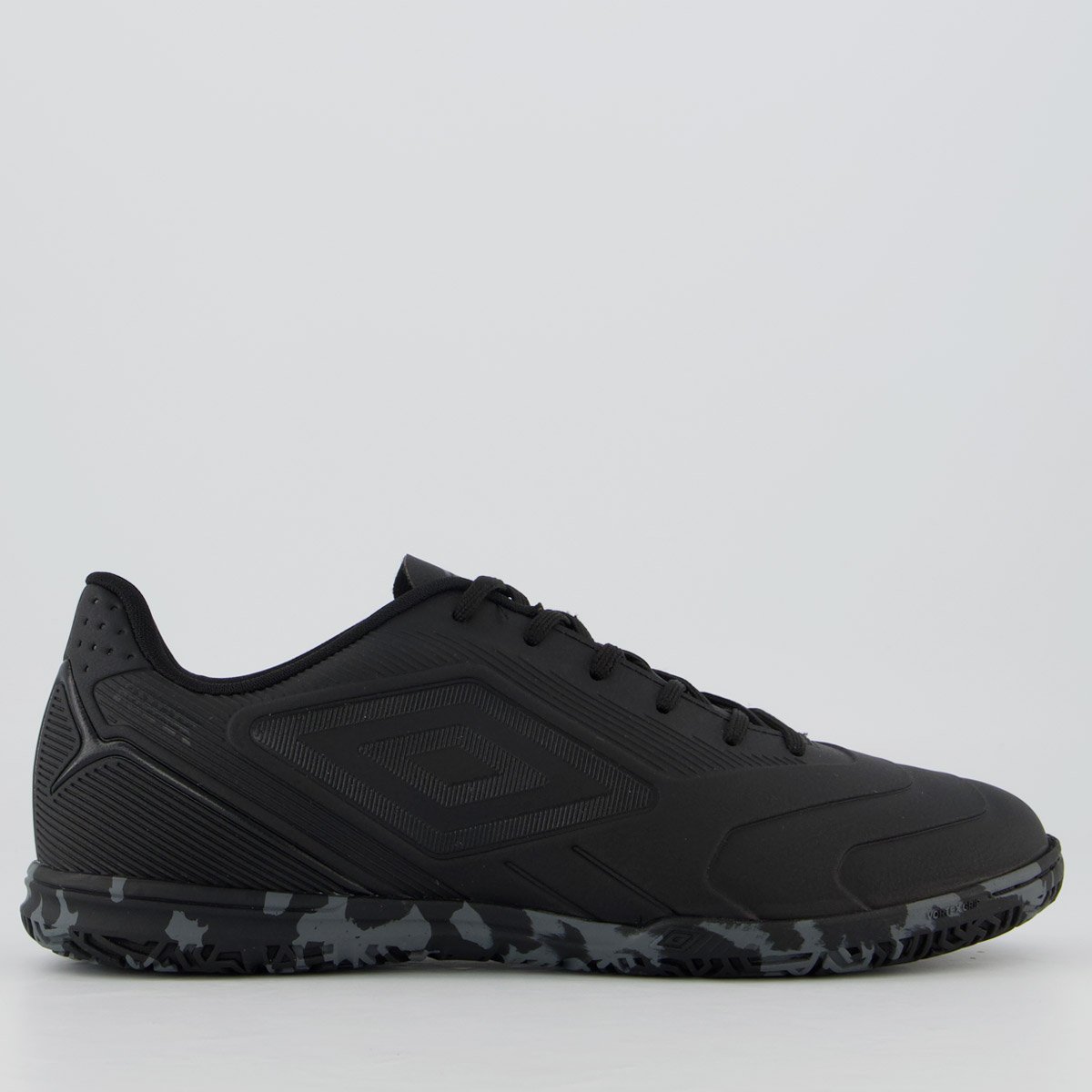 Chuteira Umbro Attak III Futsal Preta