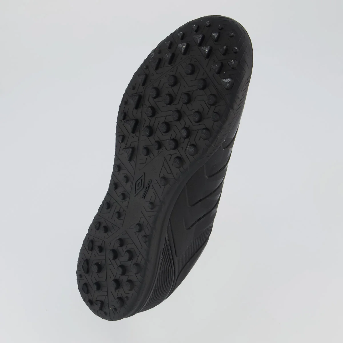 Chuteira Umbro Attak III Society All Black Preto 5