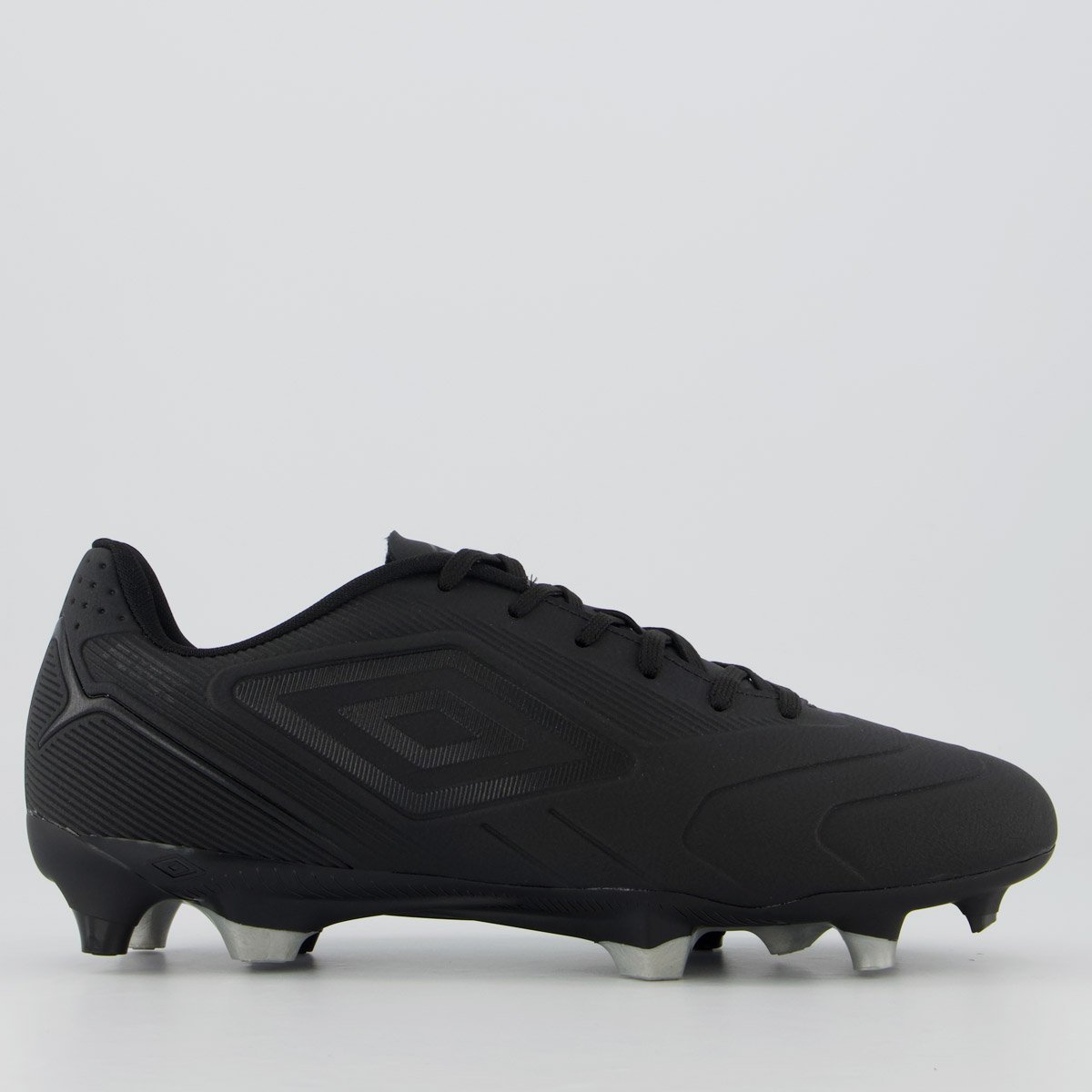 Chuteira Umbro Attak III Campo All Black