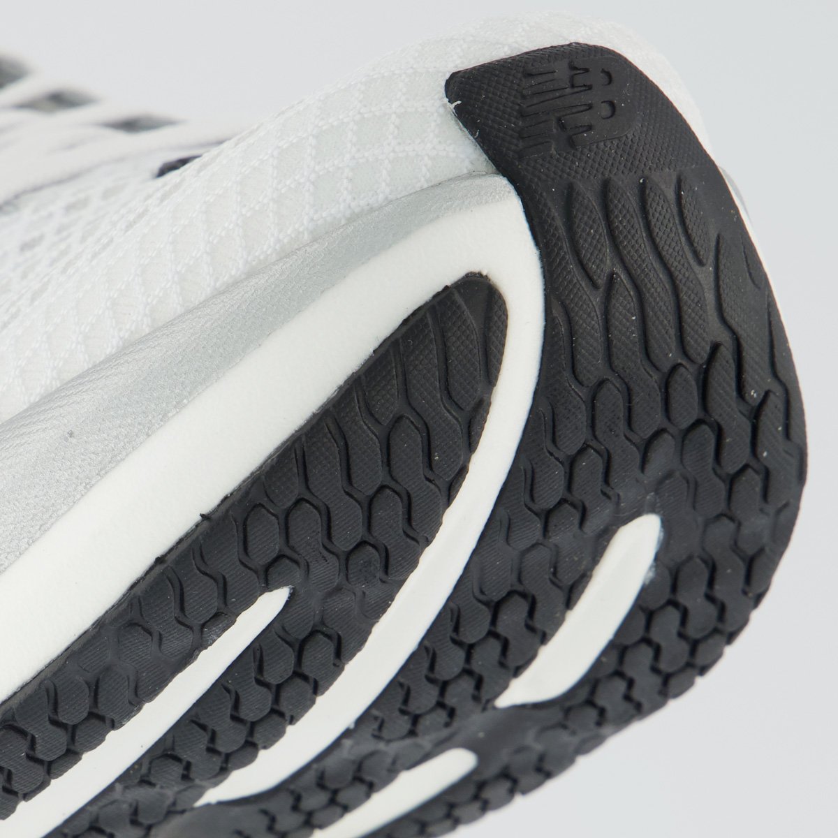 Tênis New Balance Fresh Foam X 1080 V15 Feminino Branco Branco 8
