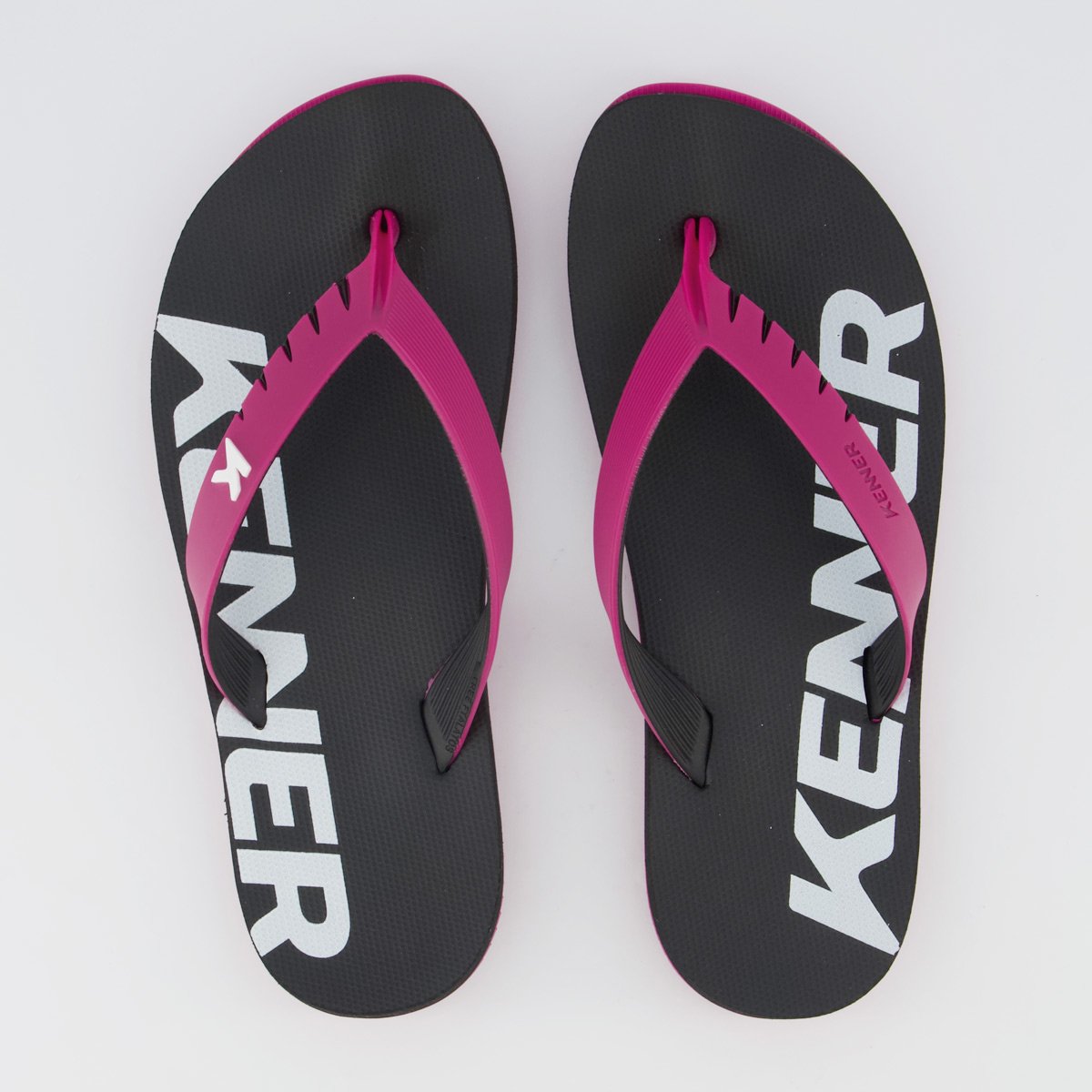 Chinelo Kenner Red Preto e Rosa