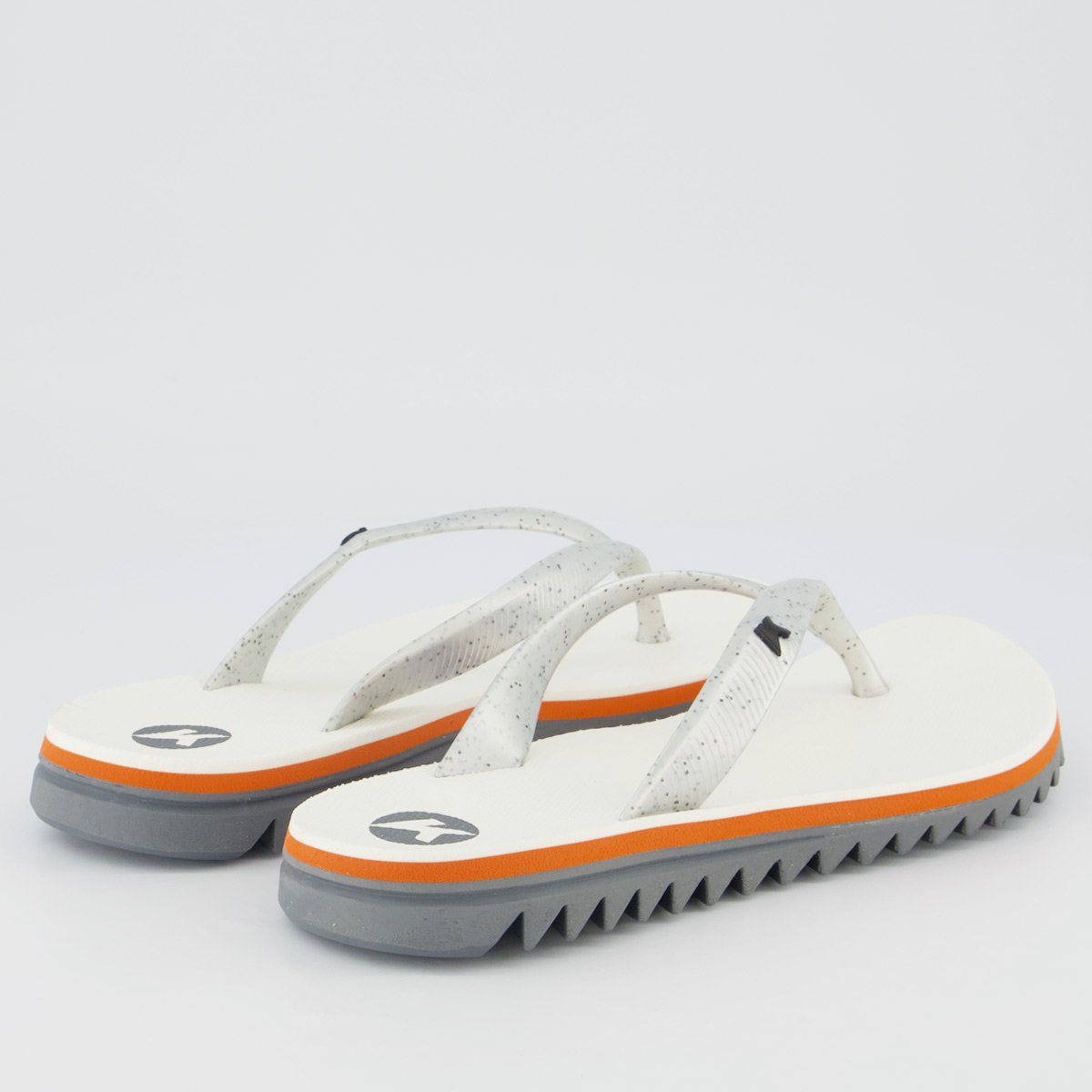 Chinelo Kenner Ibiza Feminino Branco e Prata Branco 4