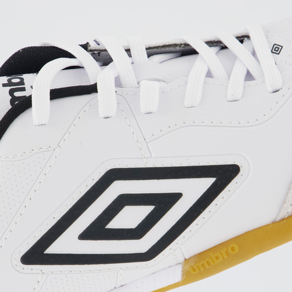 Chuteira Umbro Speciali Classic Futsal Branca e Preta Branco/Preto 7