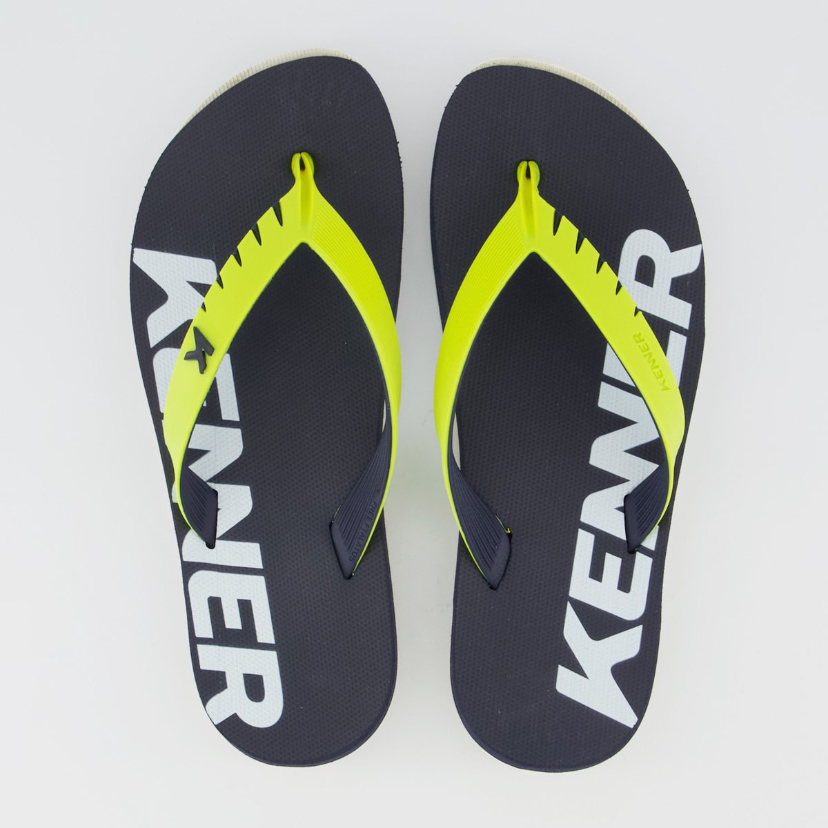 Chinelo Kenner Red Azul Marinho e Amarelo
