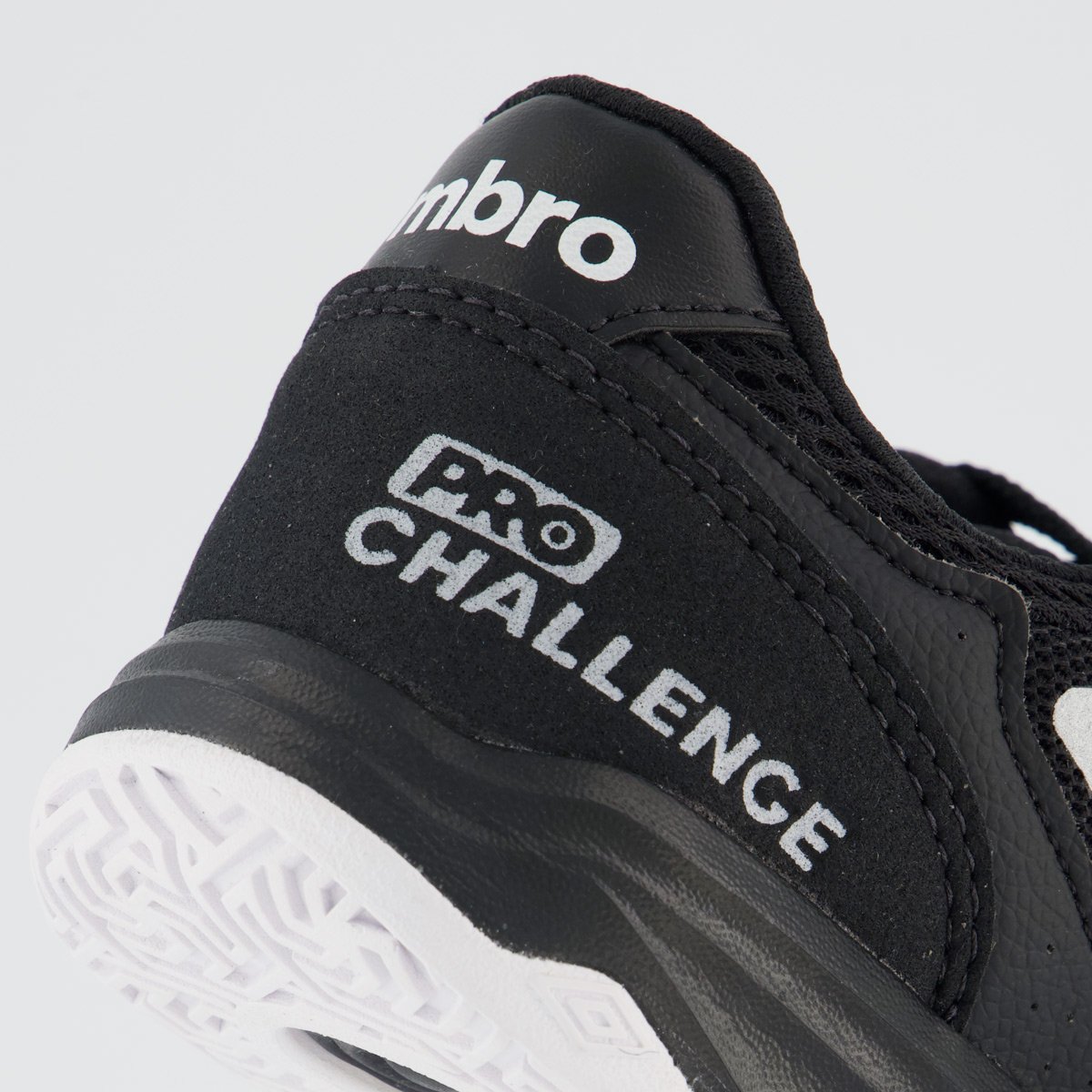 Chuteira Umbro Pro Challenge Uptake Futsal Preta Preto 6