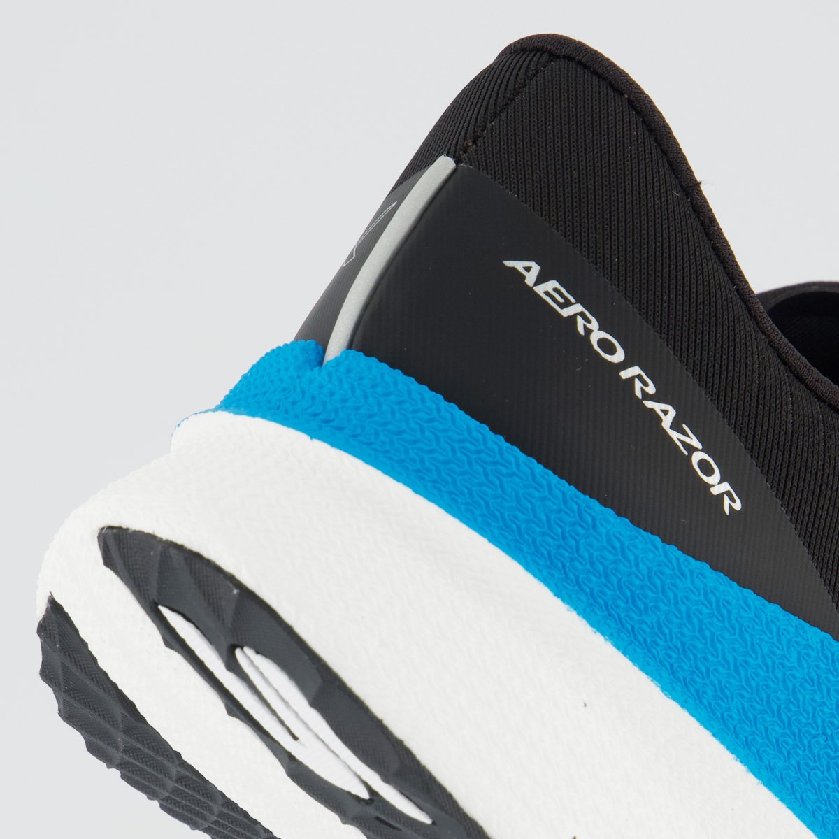 Tênis Skechers Aero Razor Preto e Azul Preto/Azul 6