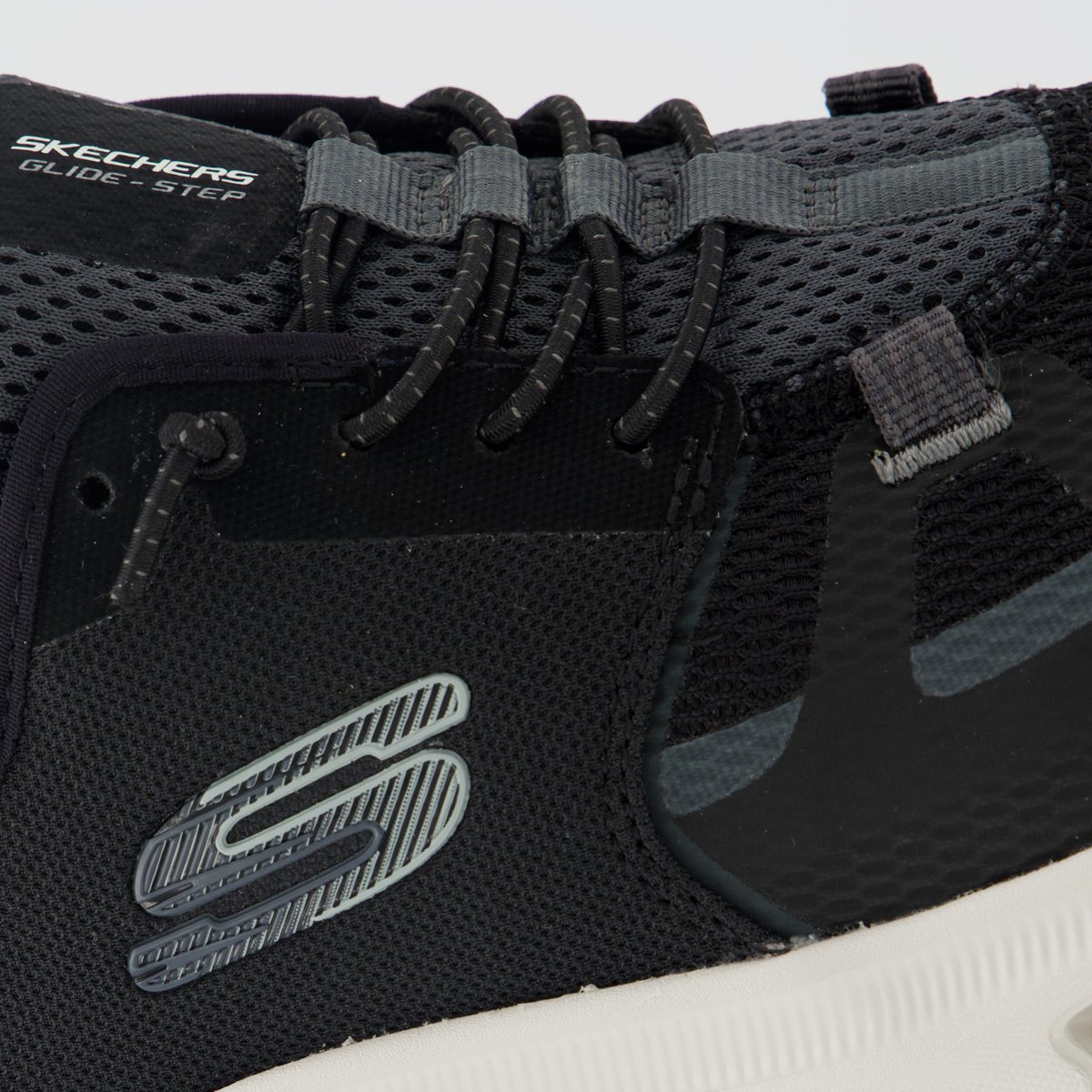 Tênis Skechers Glide-Step Pro Preto e Off White Preto 7