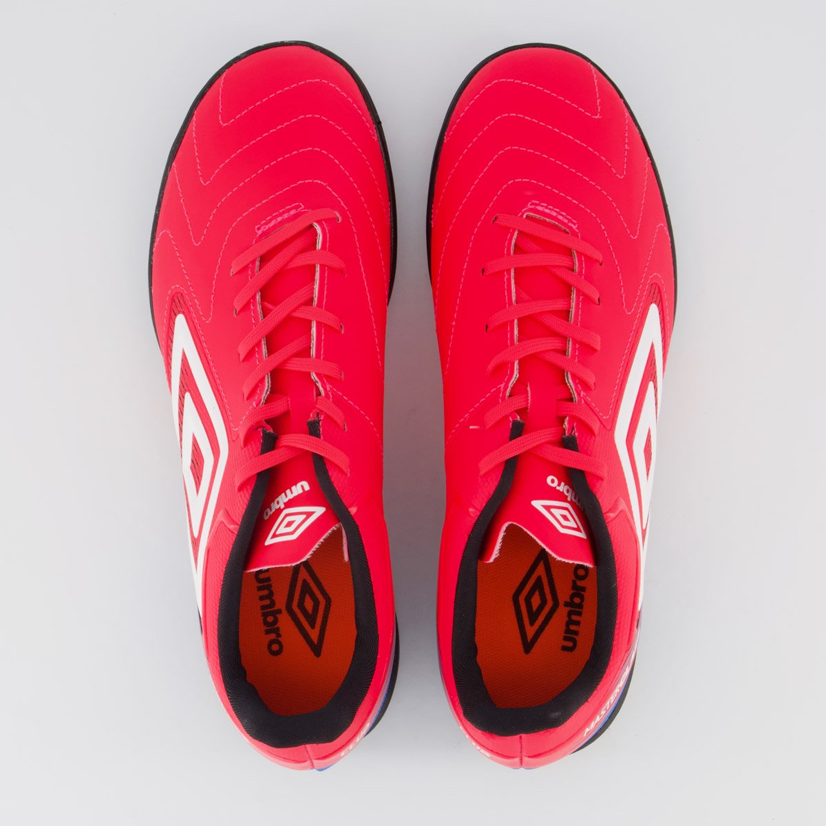 Chuteira Umbro Master Class Club Society Rosa e Azul Rosa 4