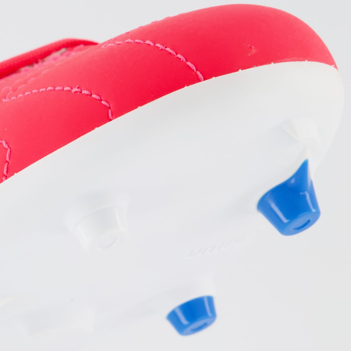 Chuteira Umbro Master Class Club Campo Rosa e Azul Rosa 8