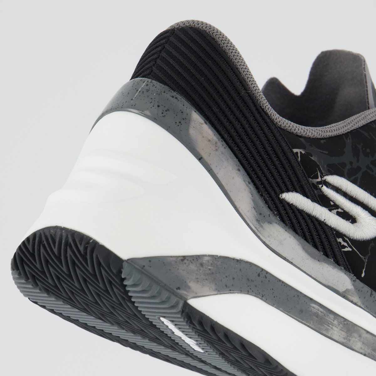 Tênis Skechers Full Court Press Preto e Branco Preto 6
