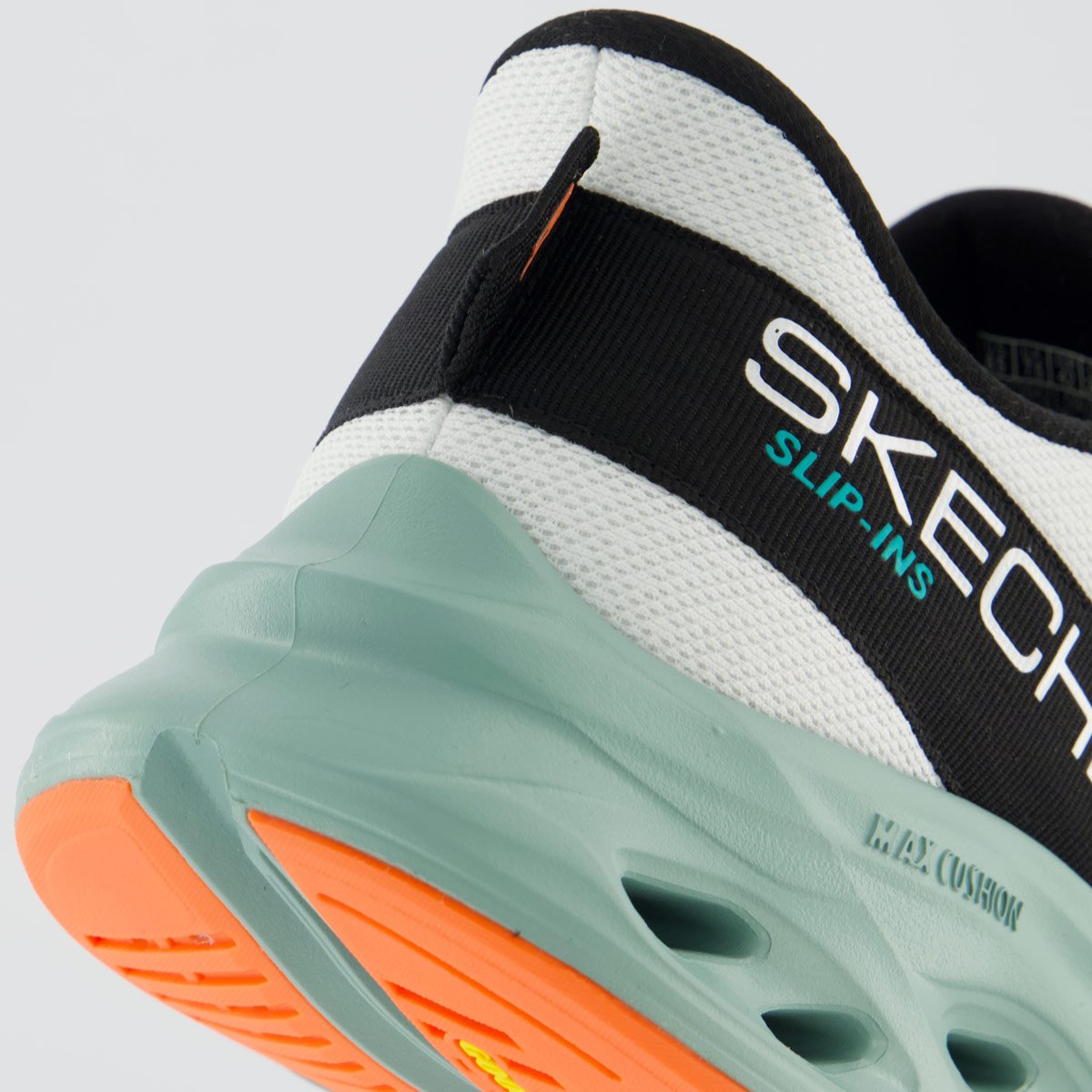 Tênis Skechers Max Cushioning Glide-Step Branco Branco 6