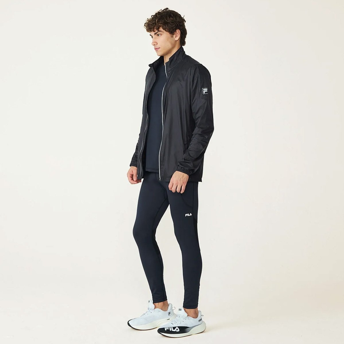 Jaqueta Fila Windbreak Core Run II Preta Preto 3