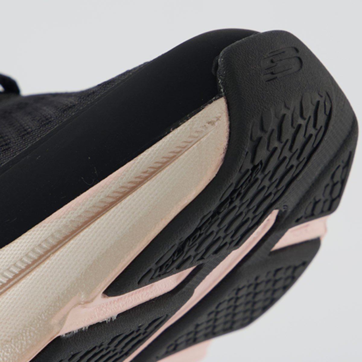 Tênis Skechers Glide-Step Altus Feminino Preto e Rosa Preto/Rosa 8