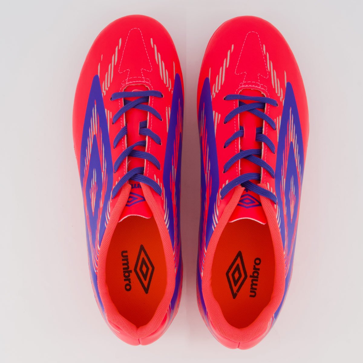 Chuteira Umbro Invictus Campo Rosa e Azul Rosa/Azul 4