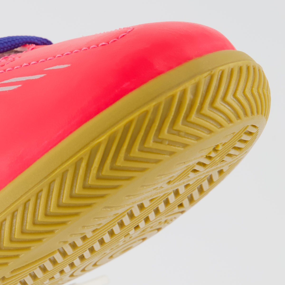 Chuteira Umbro Invictus Futsal Rosa e Azul Rosa/Azul 8