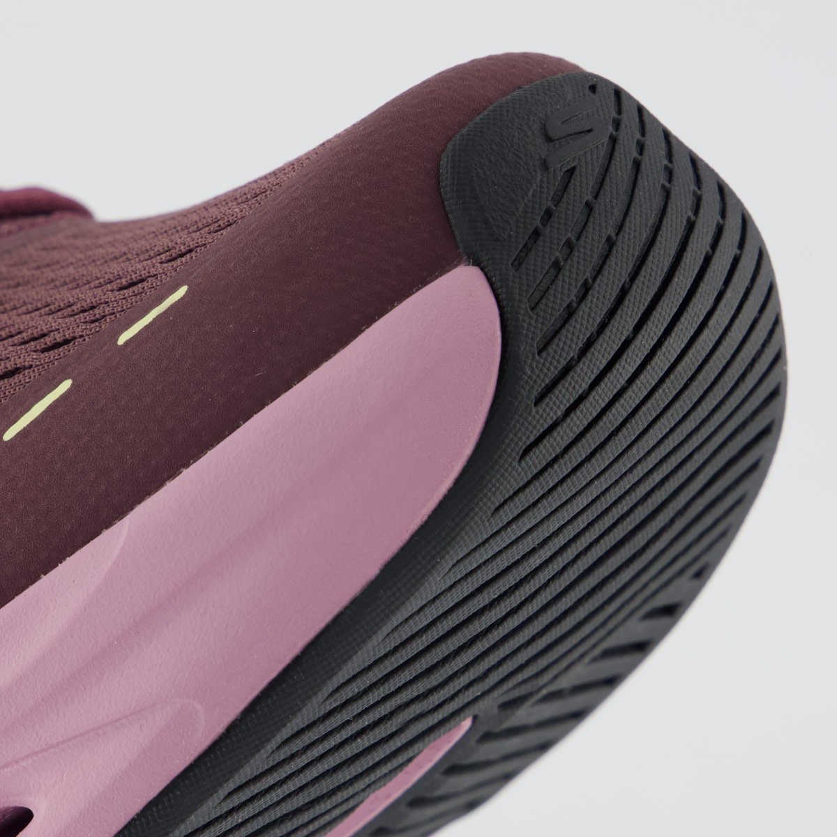 Tênis Skechers Max Cushioning Glide-Step Feminino Bordô Bordô 8