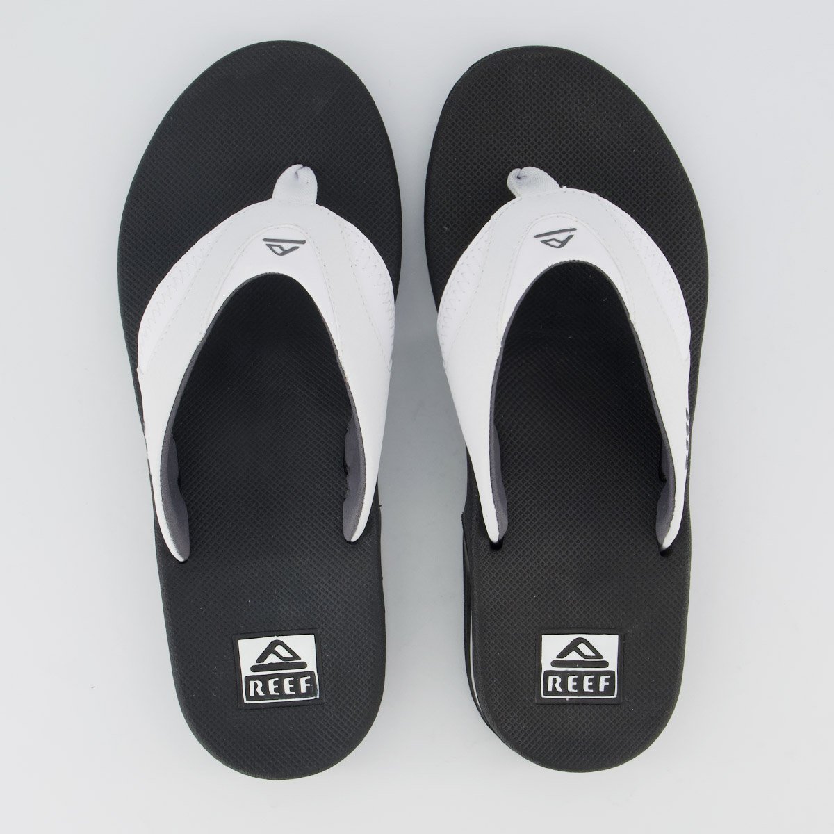 Cor Branco/Preto