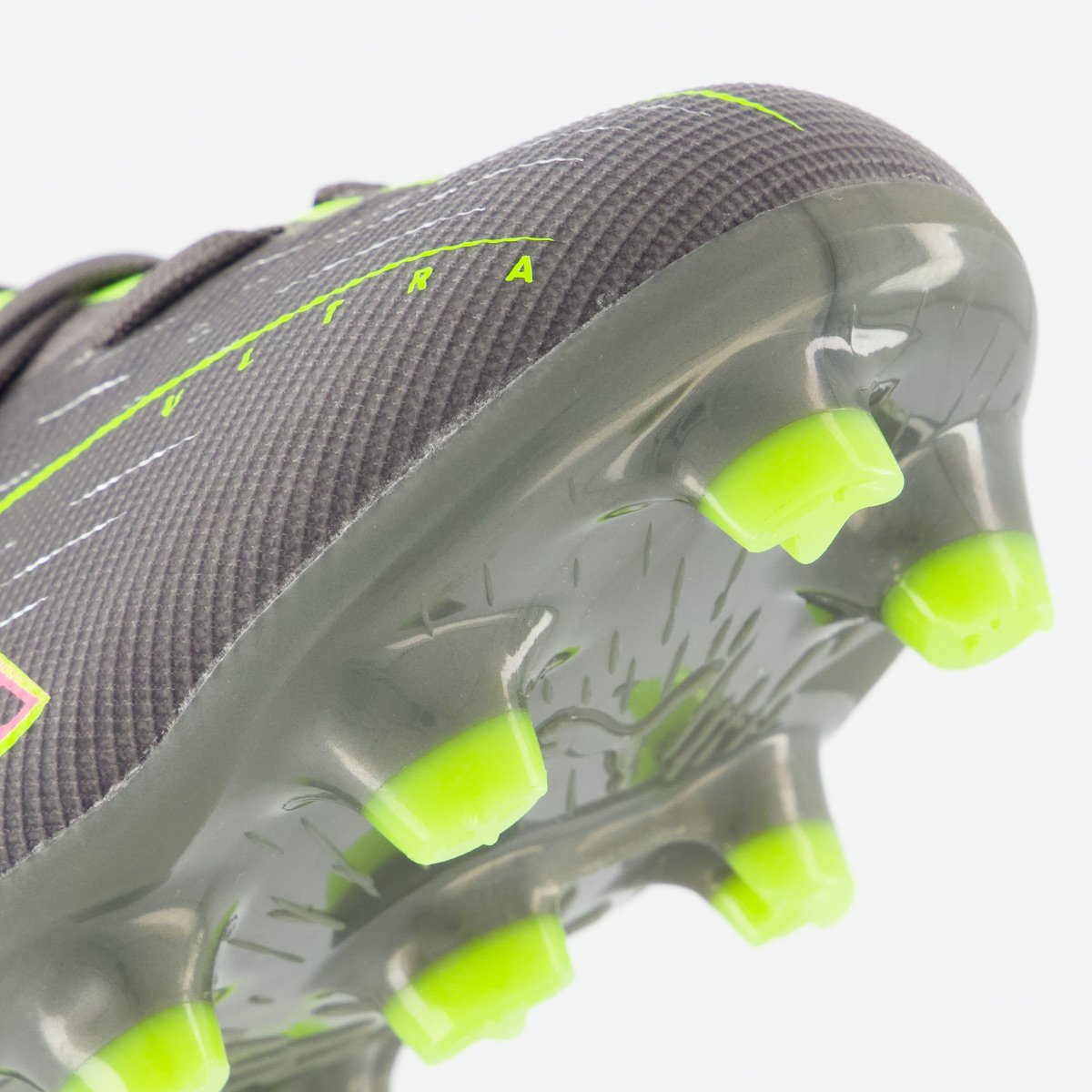 Chuteira Puma Ultra 5 Match+ Campo Cinza e Verde Cinza 8