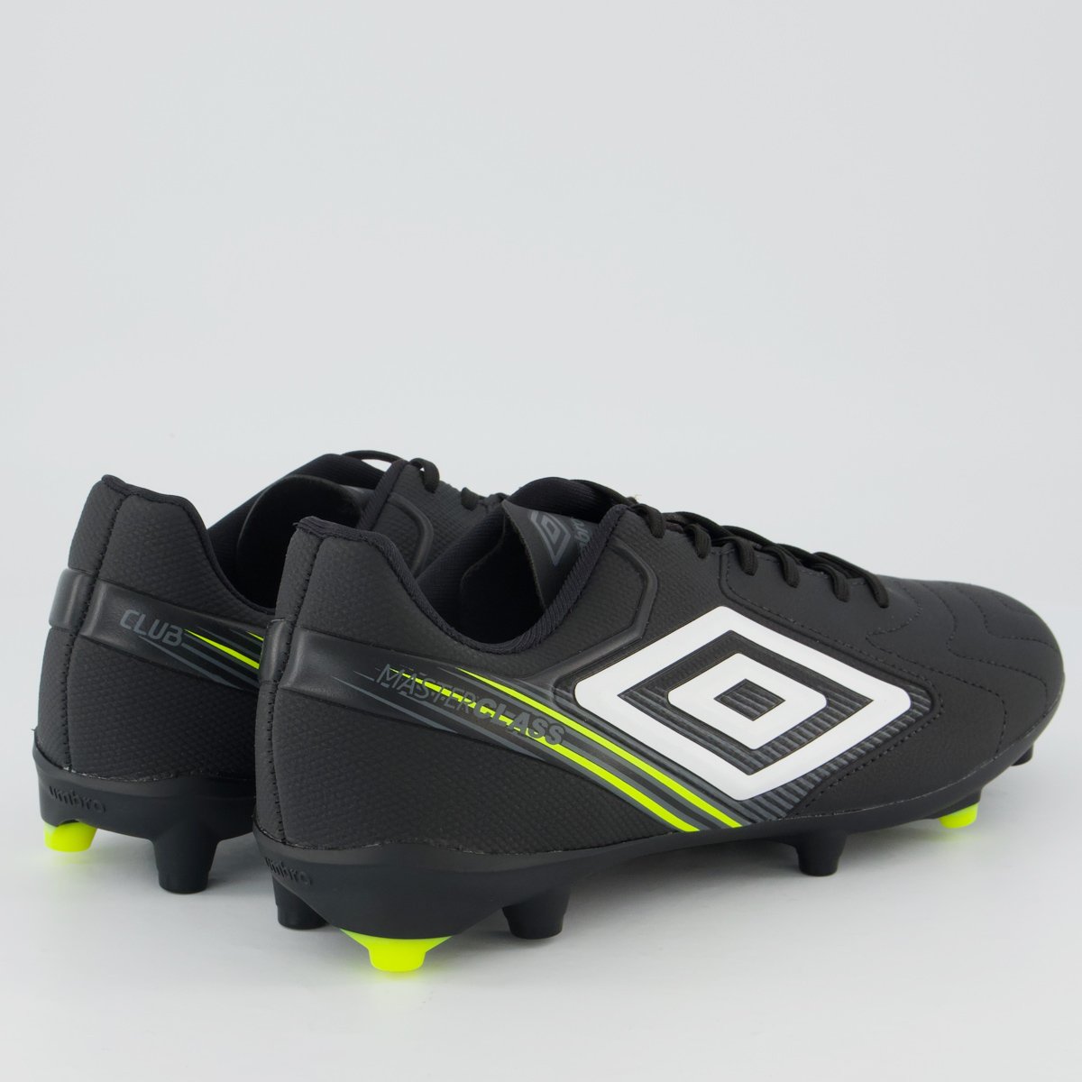 Chuteira Umbro Master Class Club Campo Preta e Verde Preto 3