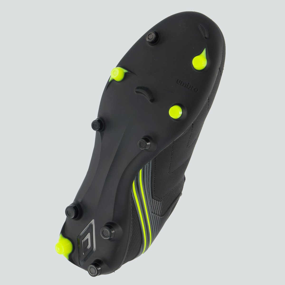 Chuteira Umbro Master Class Club Campo Preta e Verde Preto 5
